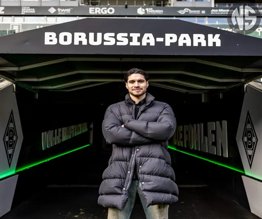 Diks Pindah Borussia Parak