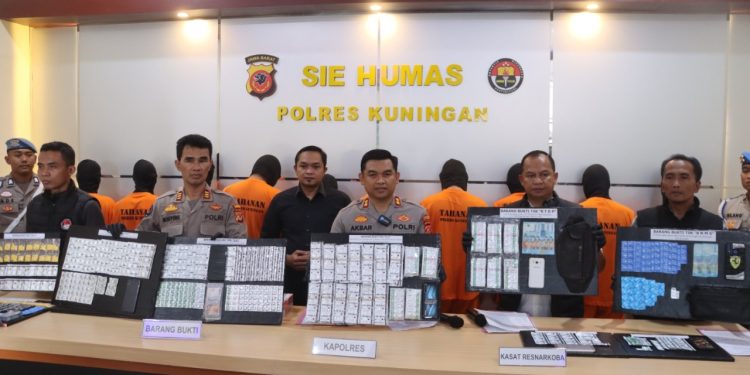 Polisi Bongkar Peredaran Narkoba di Kuningan, 11 Orang Ditangkap